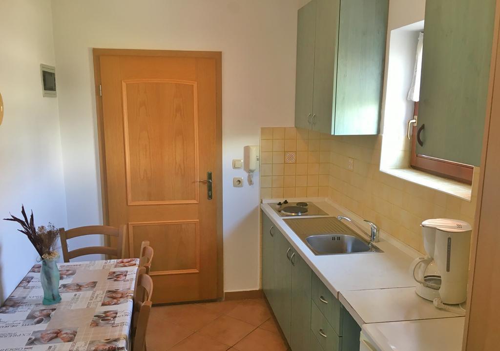Apartman Frane クルク エクステリア 写真