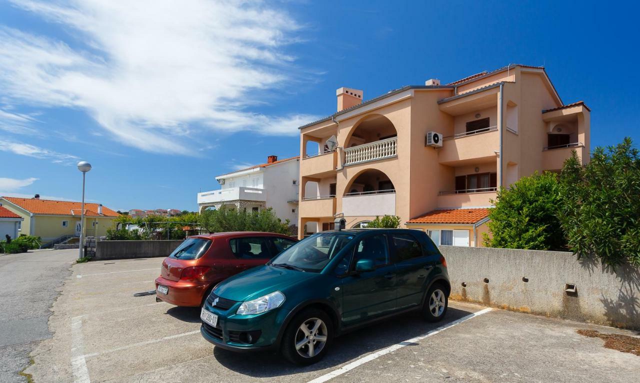 Apartman Frane クルク エクステリア 写真